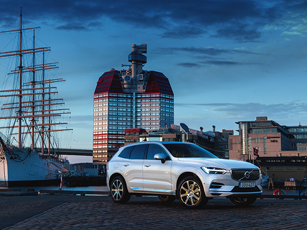 【國際快訊】沃爾沃汽車10月銷量下跌22%；特斯拉與優步達成合作；寶馬三季度凈利大漲42%